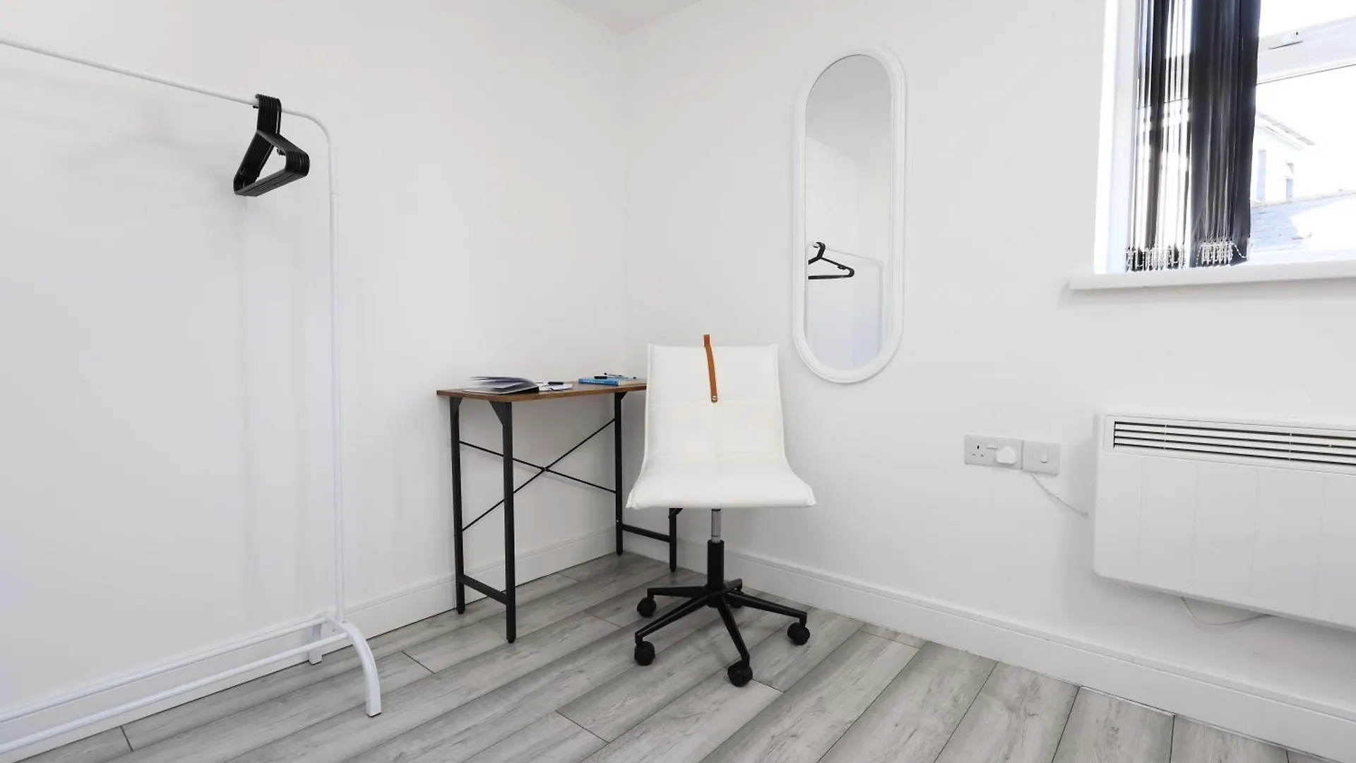 The Central Nest - Lush 2Bd Flat, Up To 6Ppl Cardiff 0*,