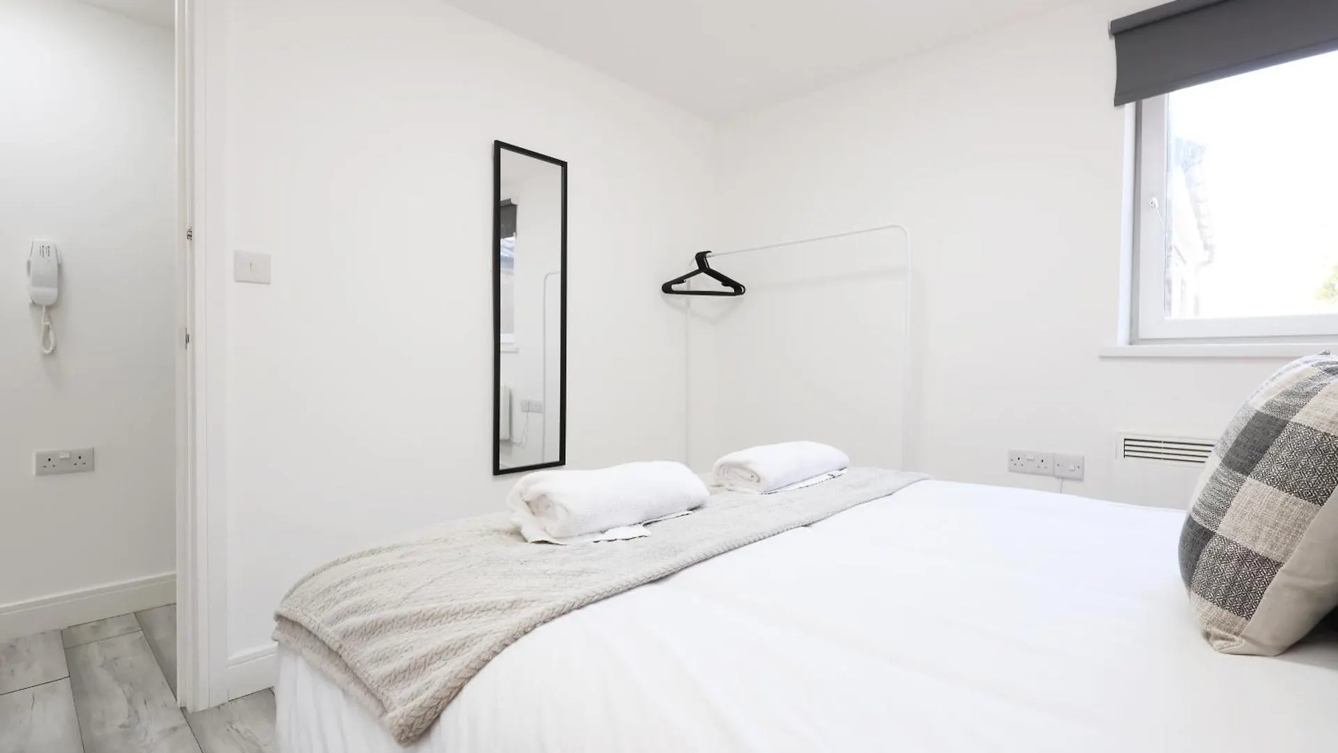 The Central Nest - Lush 2Bd Flat, Up To 6Ppl Cardiff